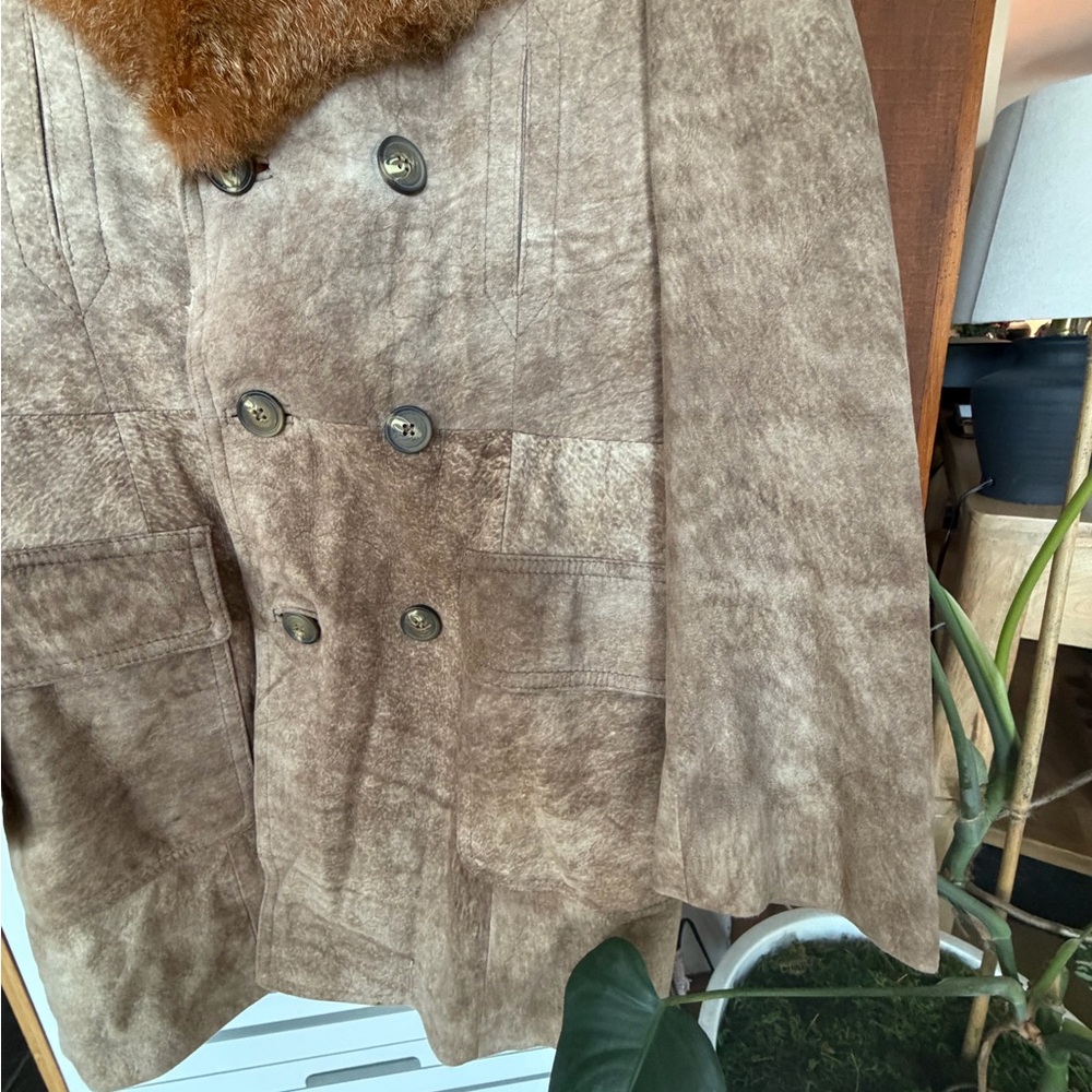 Brown Fur Collar Coat - Picture 5 of 16